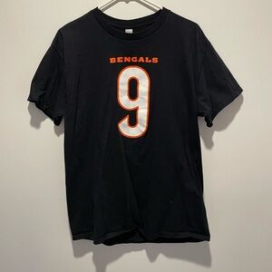 NFL TeamApparel Cincinnati Bengals Joe Burrow Graphic T-Shirt Black Orange Large